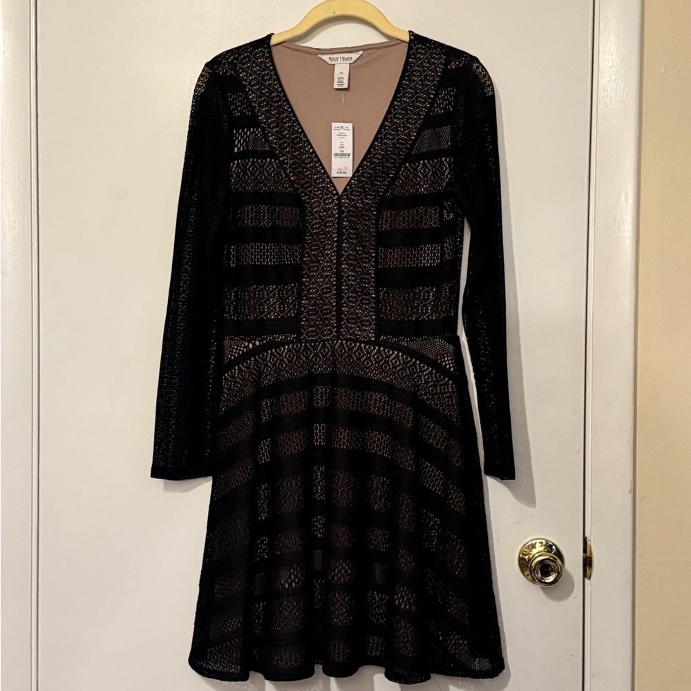 White House Black Market Long Sleeve Dress / Black & Nude / Crochet / XS , NWT